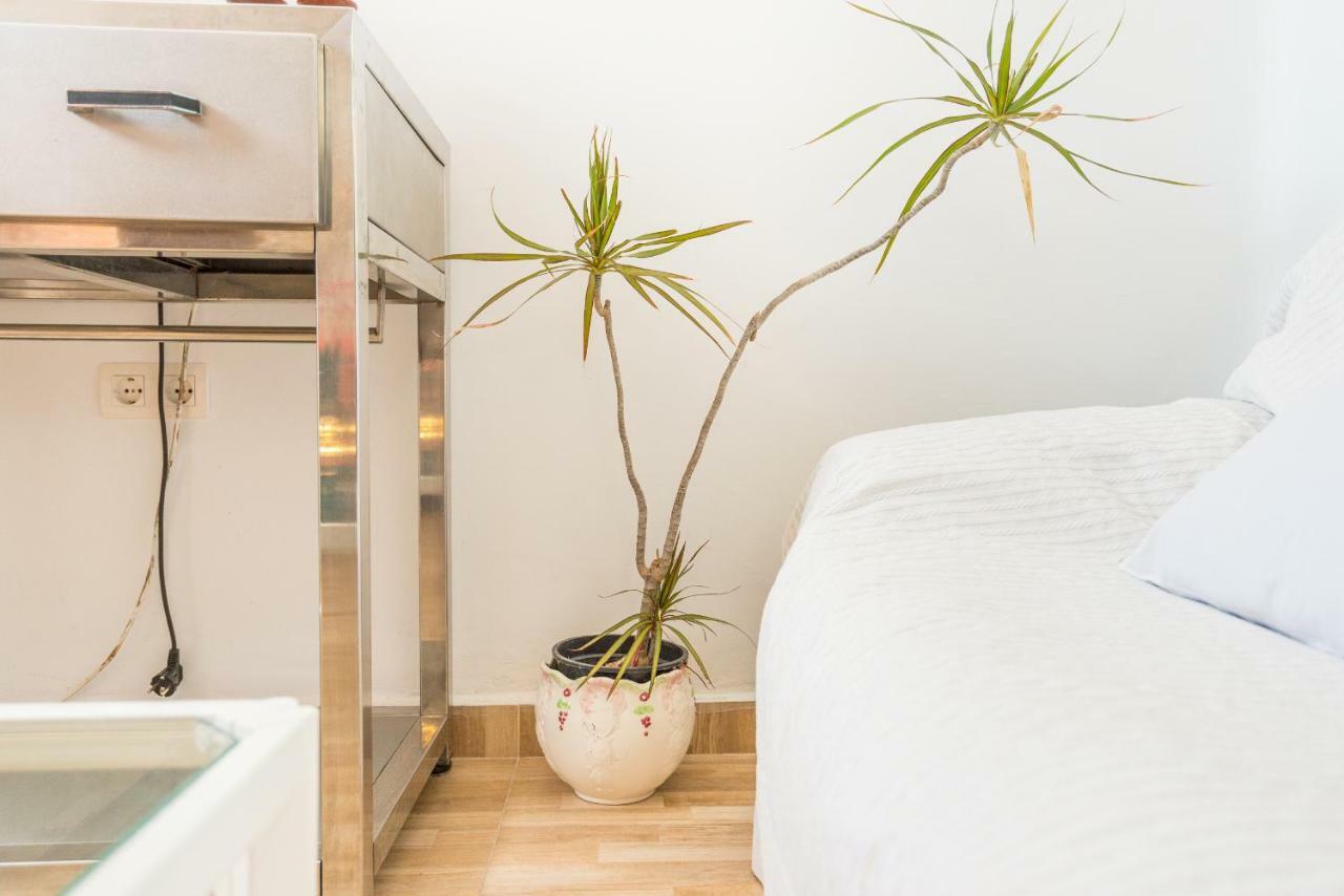 Habitacion Doble En Villa Малага Екстериор снимка